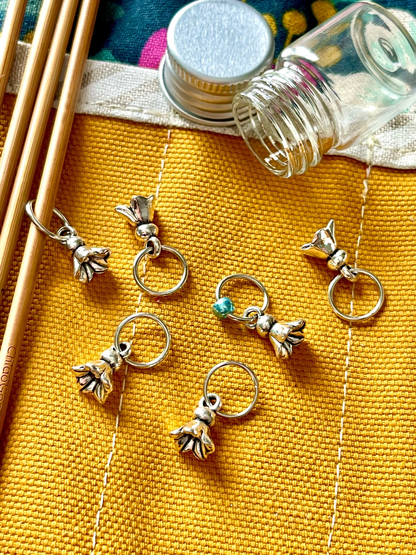 Silver Flower Snag-Free Stitch Markers, Knitting Progress Keepers