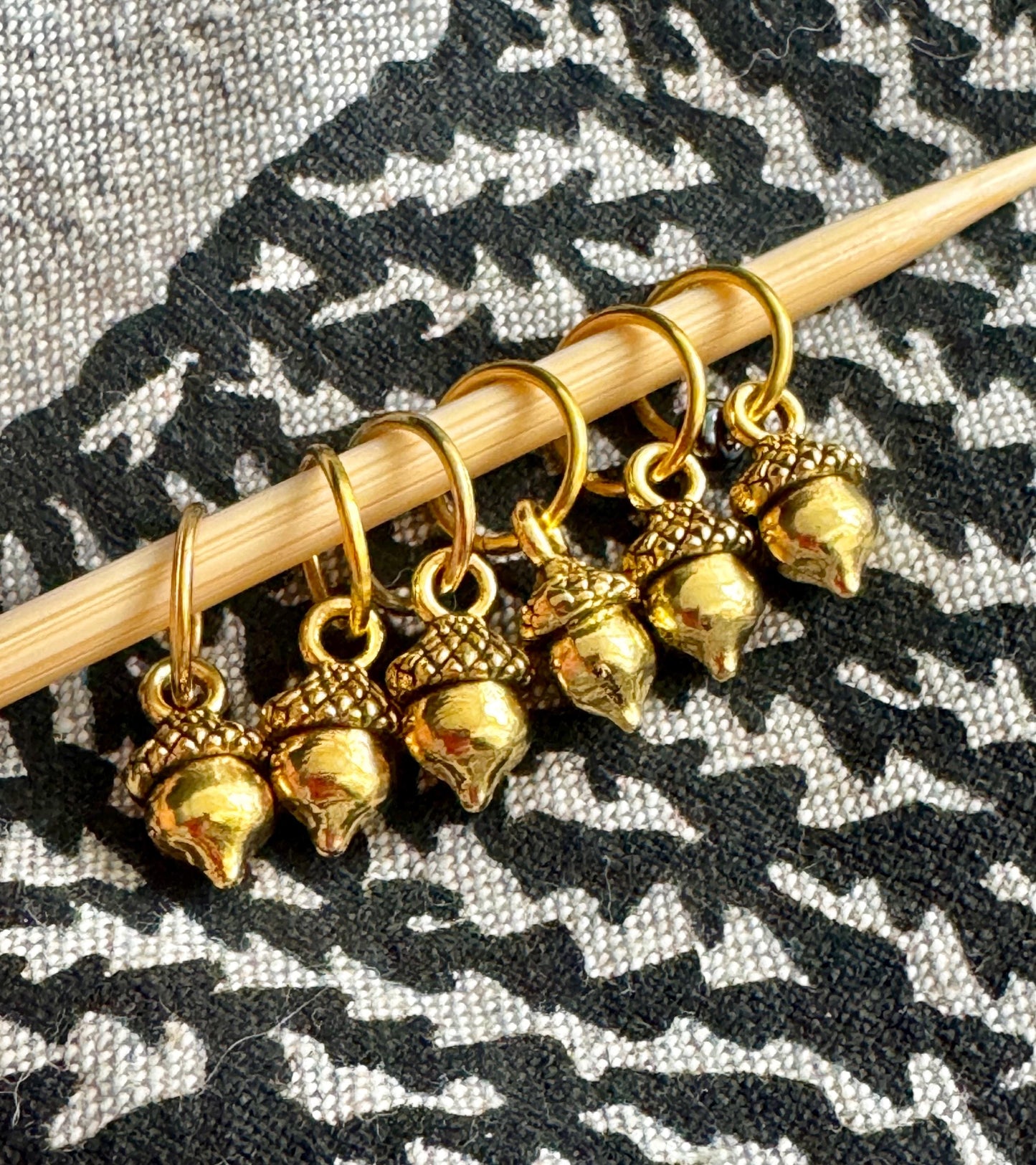 Gold Acorn Snag Free Stitch Markers, Knitting Notions