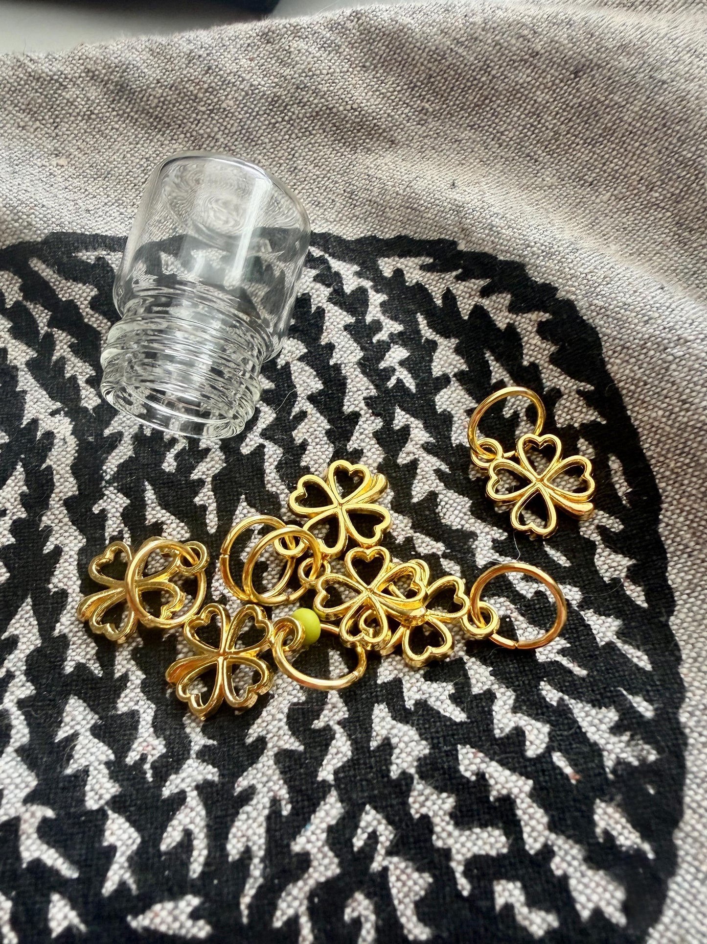 Gold Four Leaf Clovers Stitch Markers, Snag Free Knitting Accessories, Set of 6