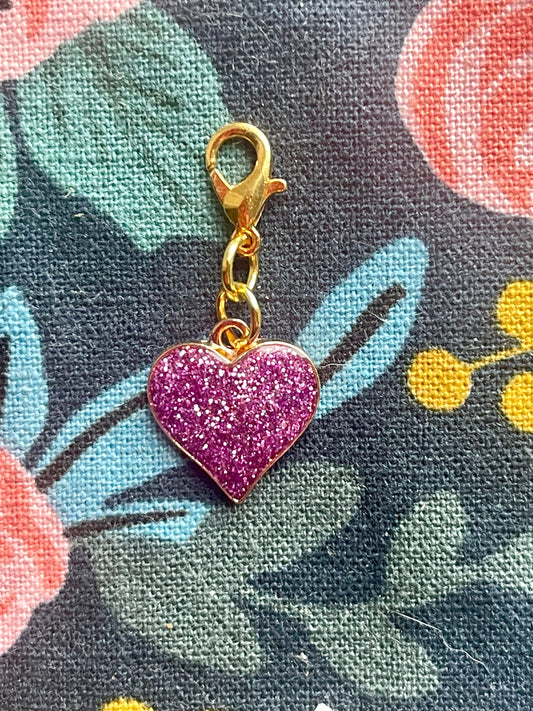 Pink Glitter Heart Zipper Pull, Knitting Progress Keeper