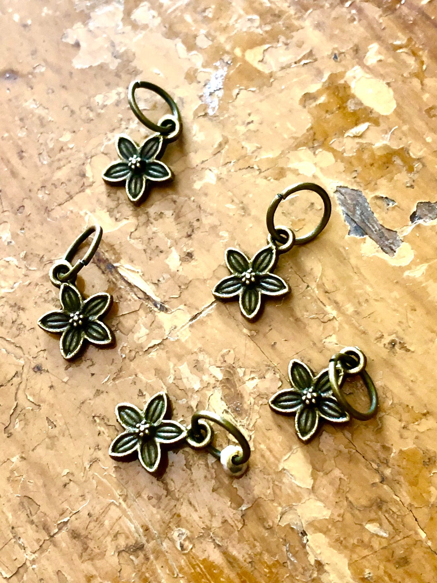 Bronze Flower Stitch Markers, Snag Free Knit Accessories, Set of 6