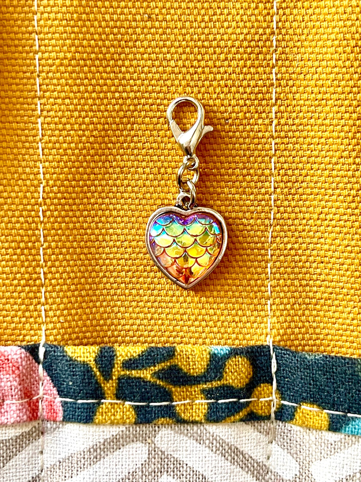 Mermaid Scales Heart Progress Keeper, Knitting Crochet Zipper Pull