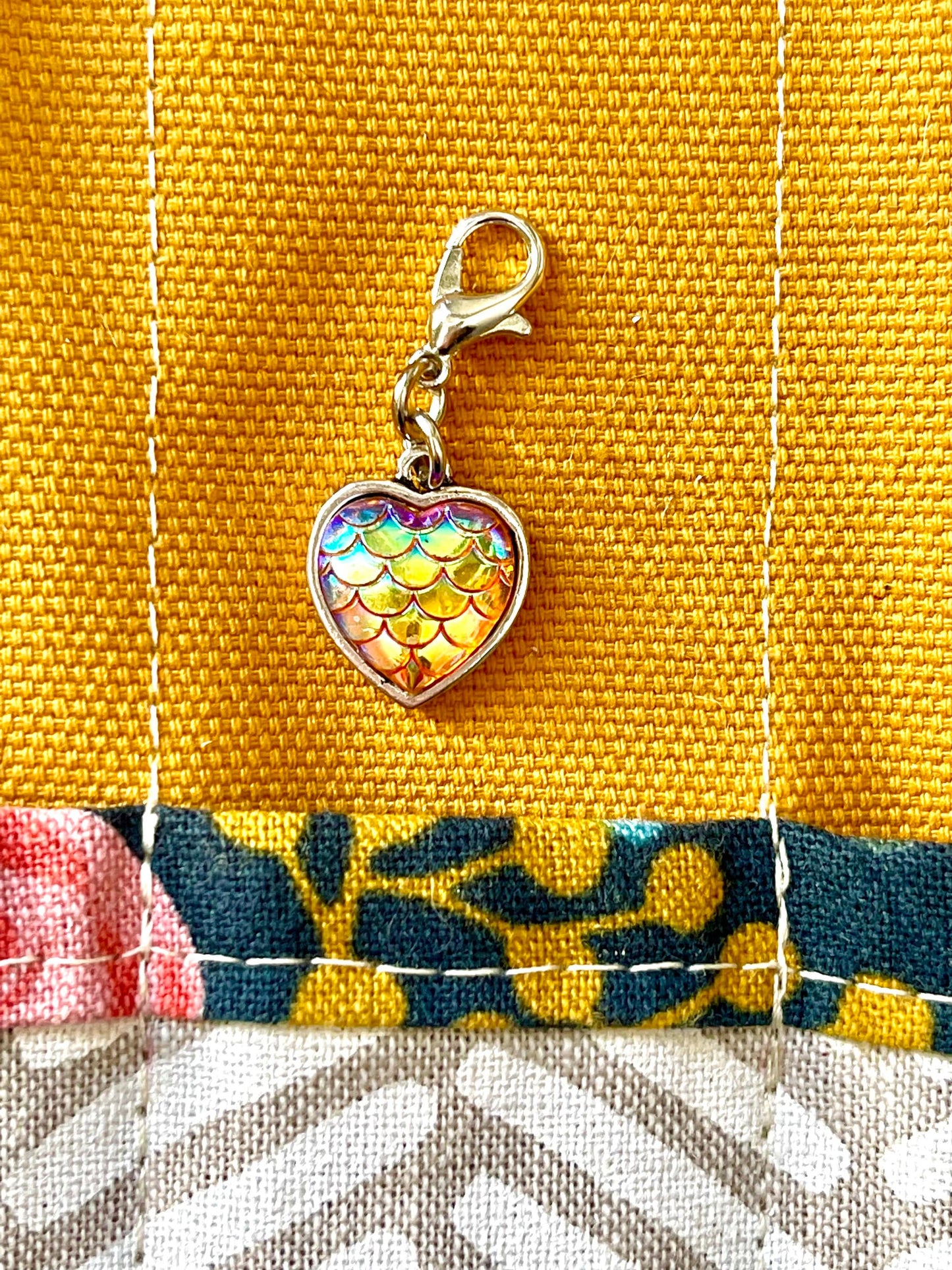 Mermaid Scales Heart Progress Keeper, Knitting Crochet Zipper Pull