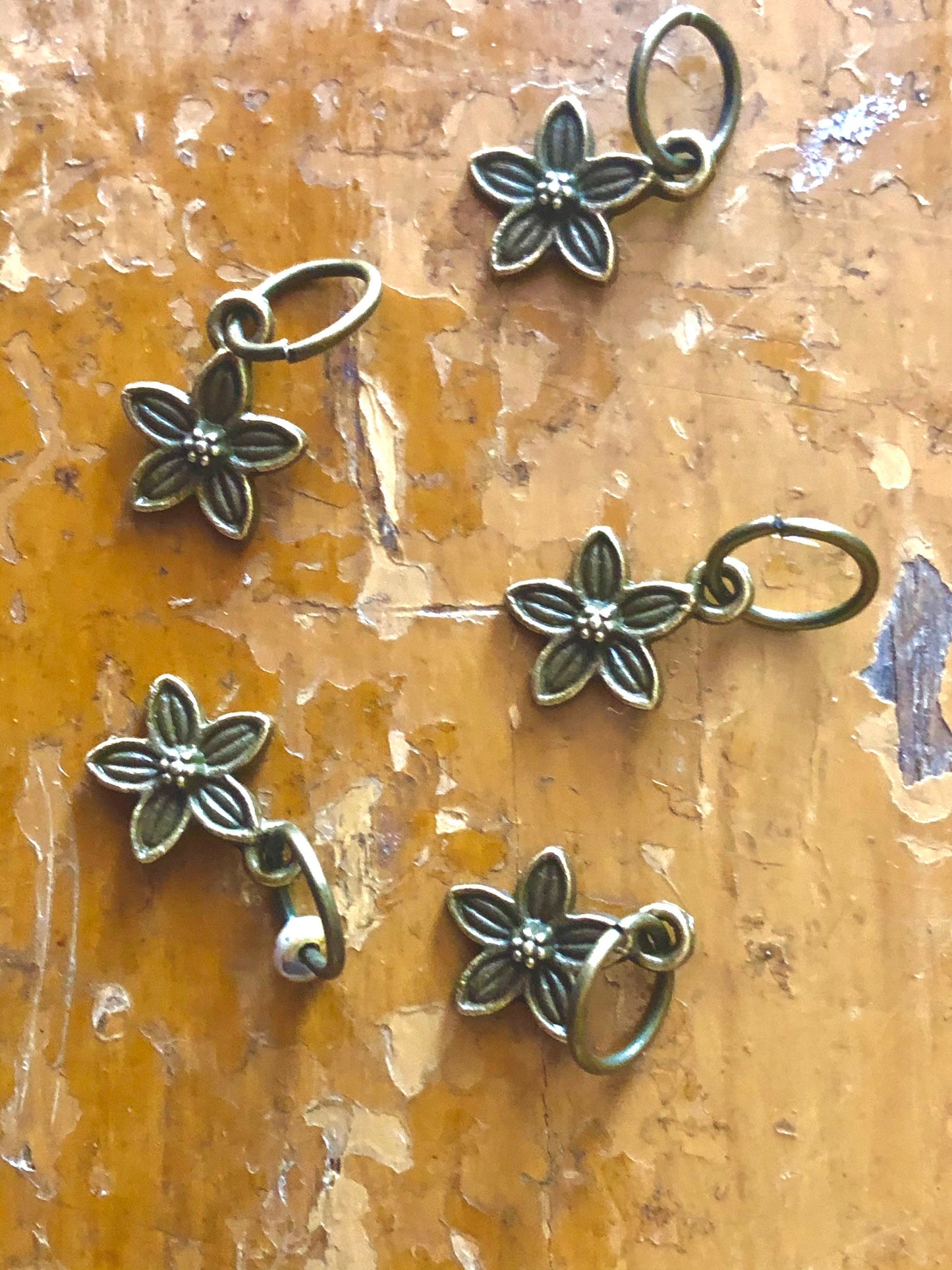 Bronze Flower Stitch Markers, Snag Free Knit Accessories, Set of 6