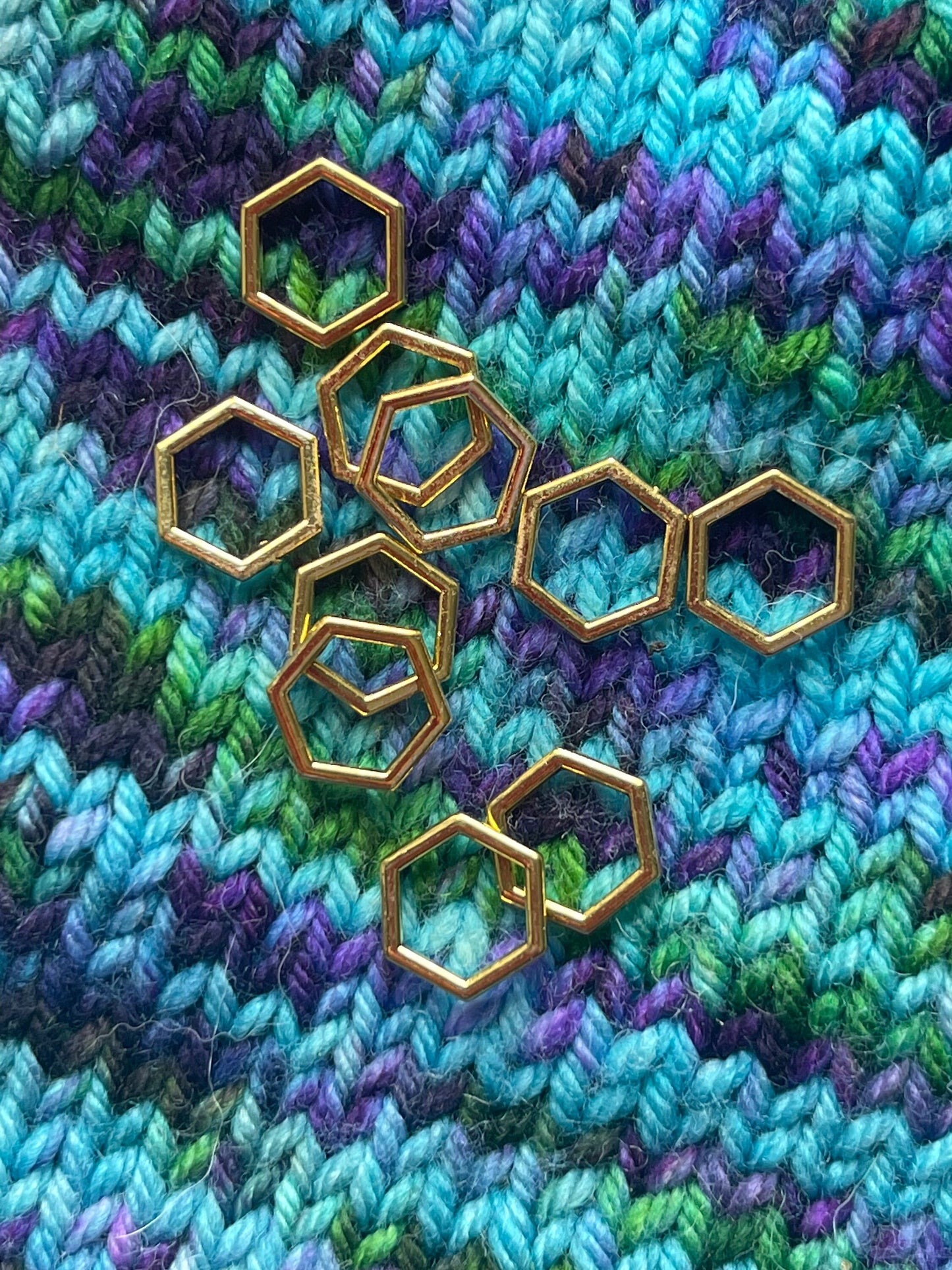 Gold Hexagon Stitch Markers, Snagfree Knitting Notions (Set of 10)
