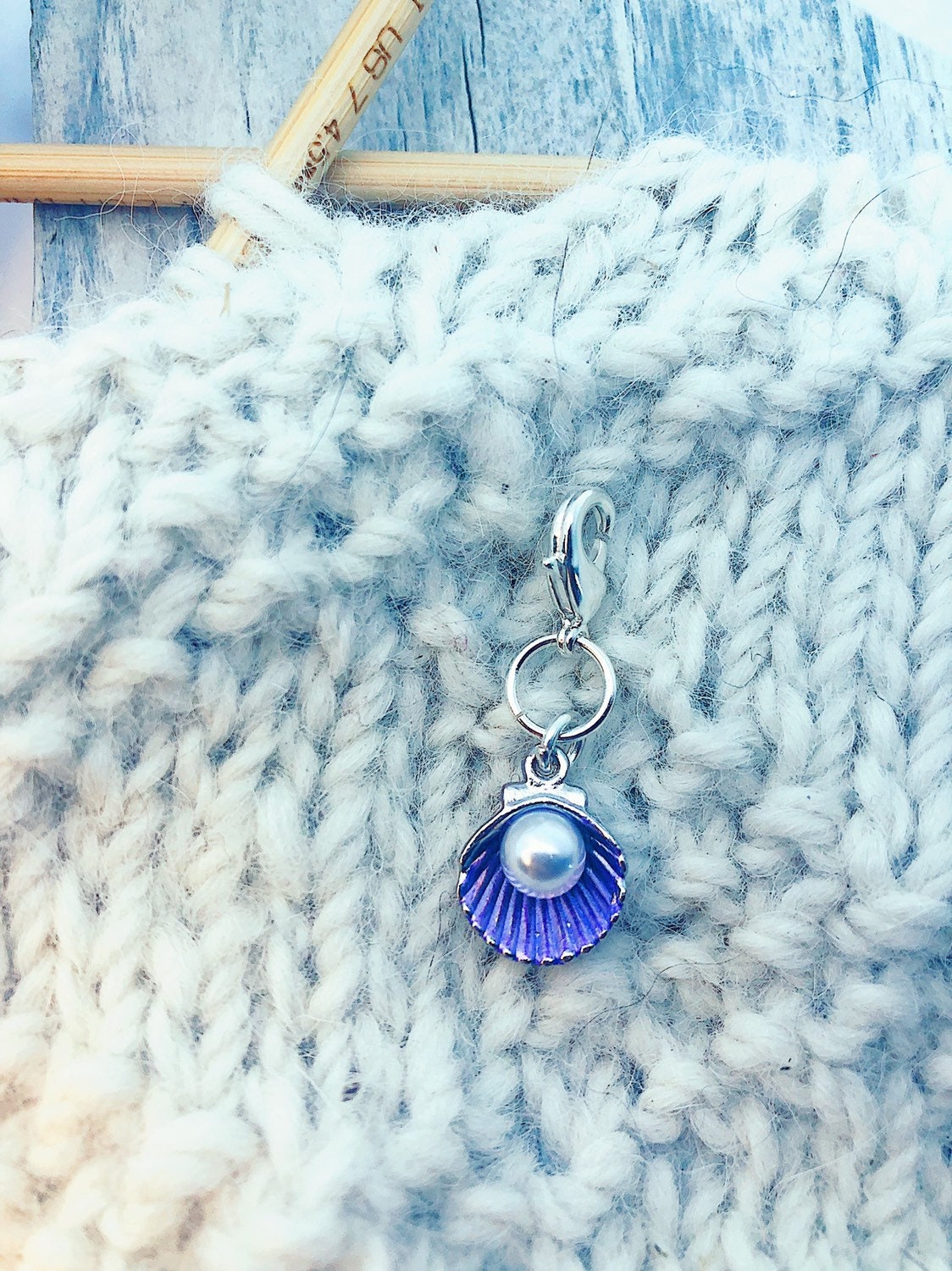 Aqua Shell Progress Keeper, Imitation Pearl, Crochet Stitch Marker