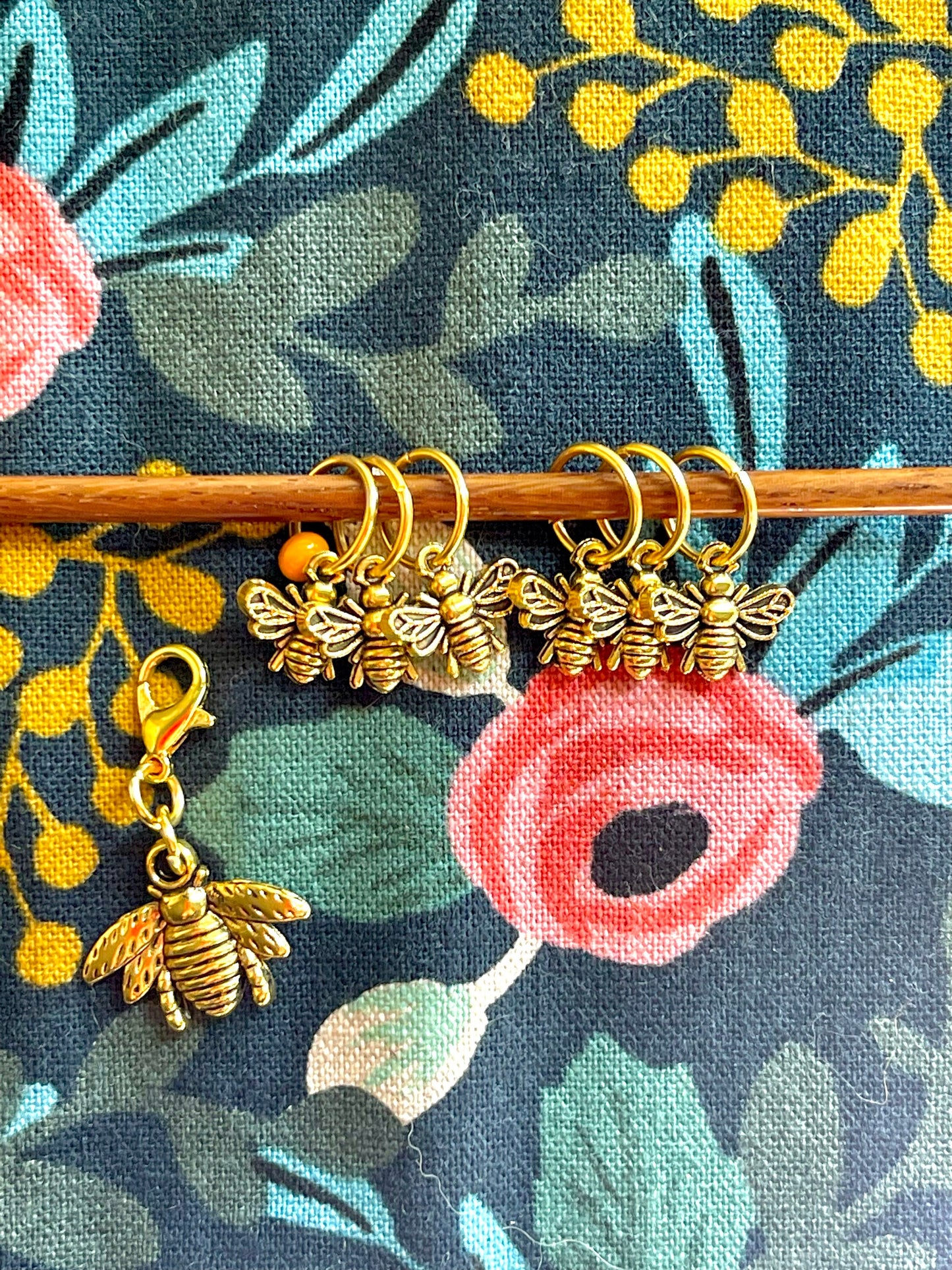 Gold Honeybee Stitch Markers with Progress Keeper, Knitting Notions