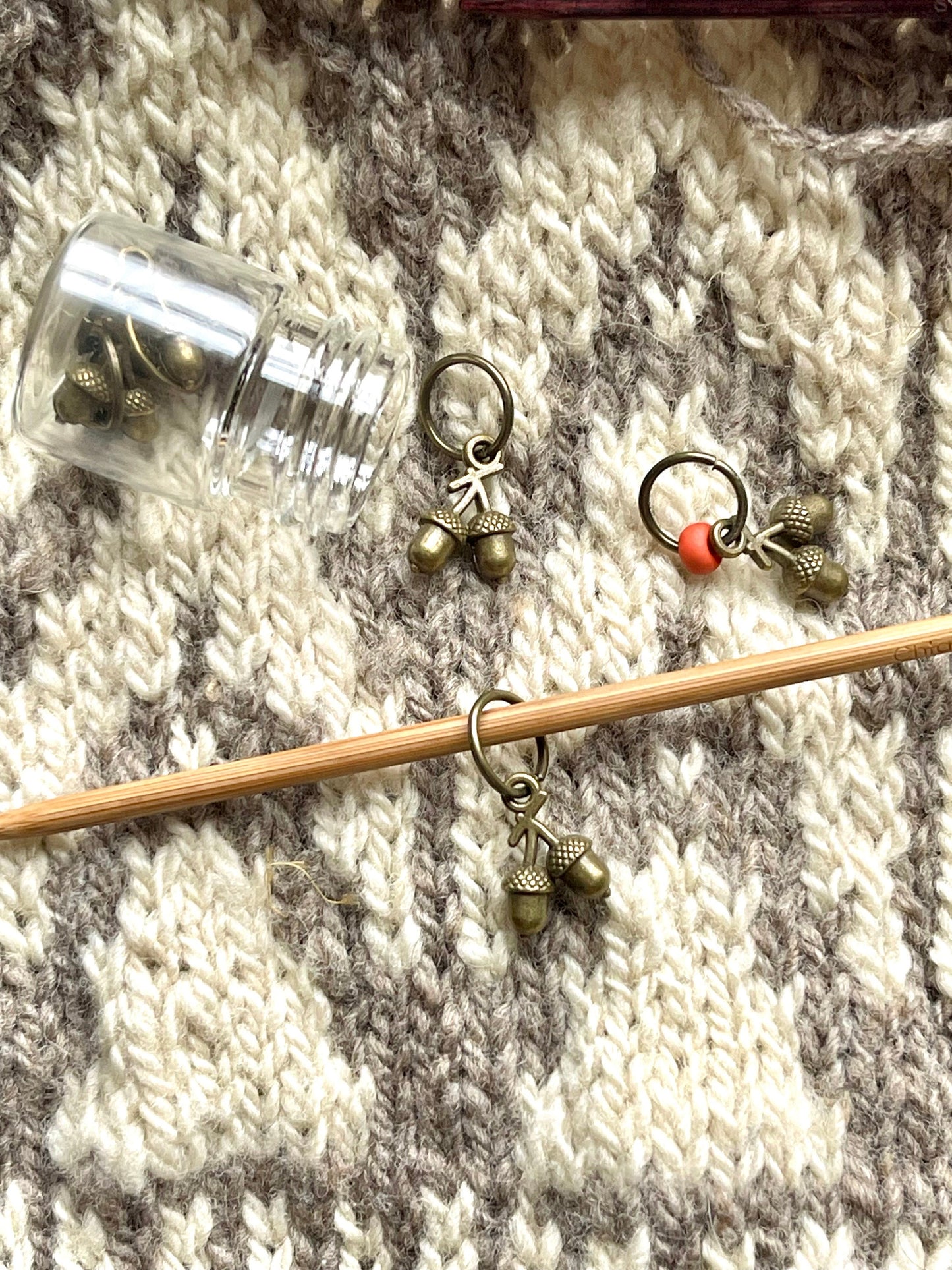 Bronze Double Acorn Snag Free Stitch Markers, Knitting Notions (Set of 6)