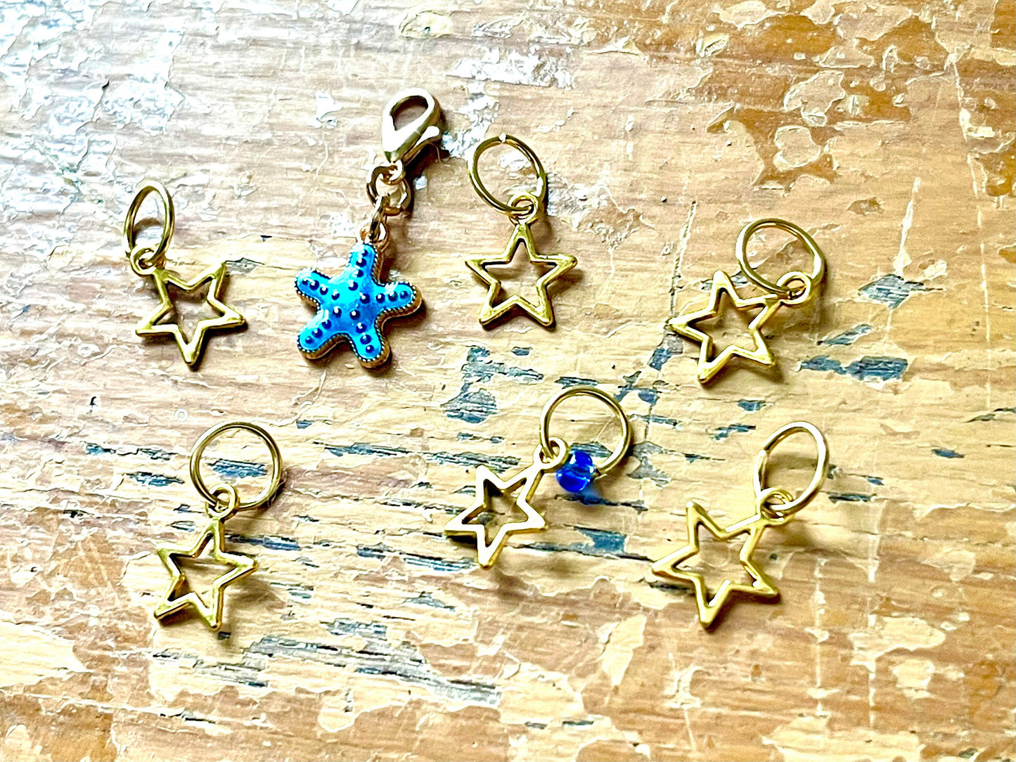 Gold Star Stitch Markers with Blue Star Progress Keeper