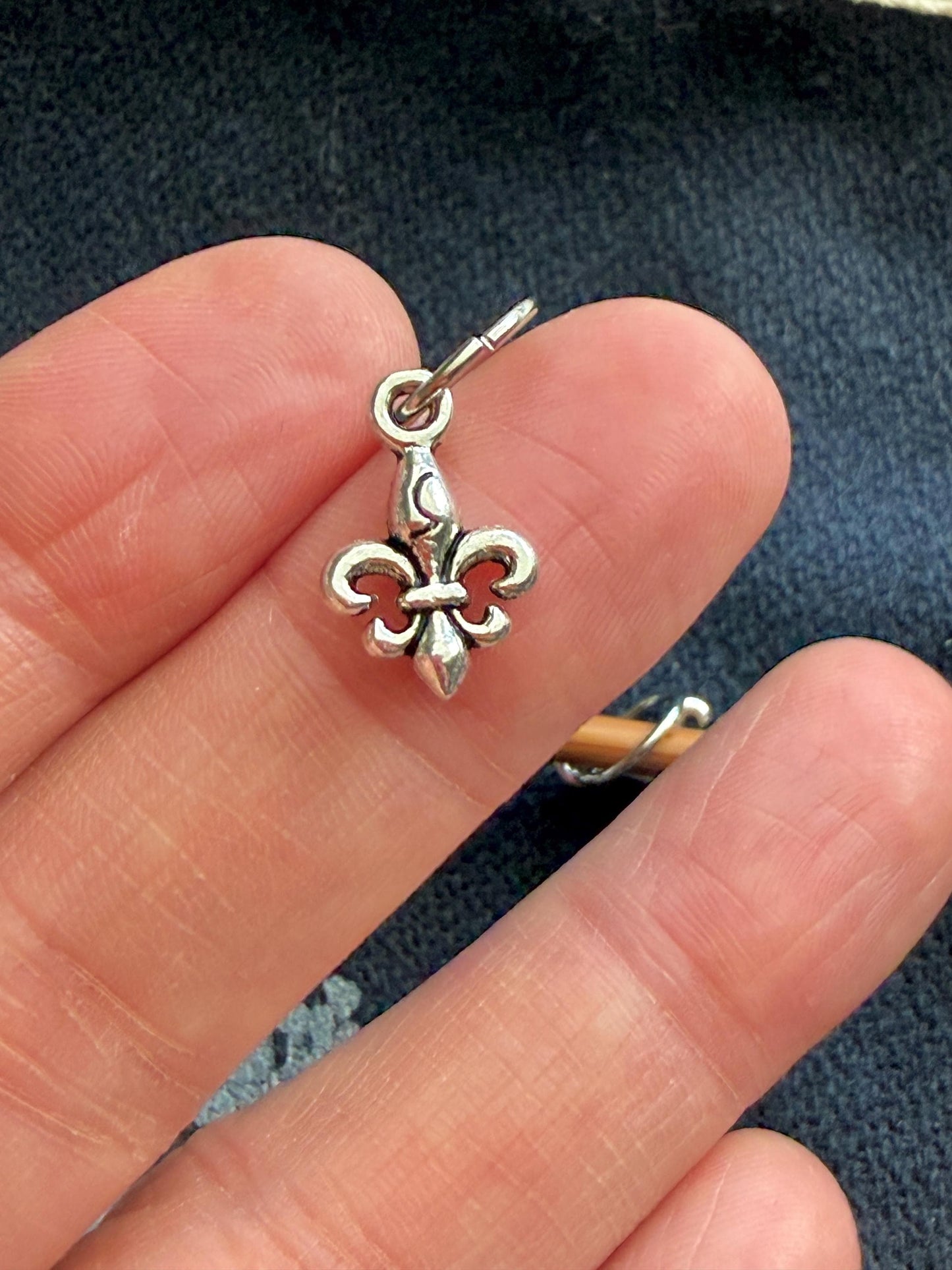 Snag-Free Royal Fleur de Lys Stitchmarkers, Knitting Accessories, Set of 6