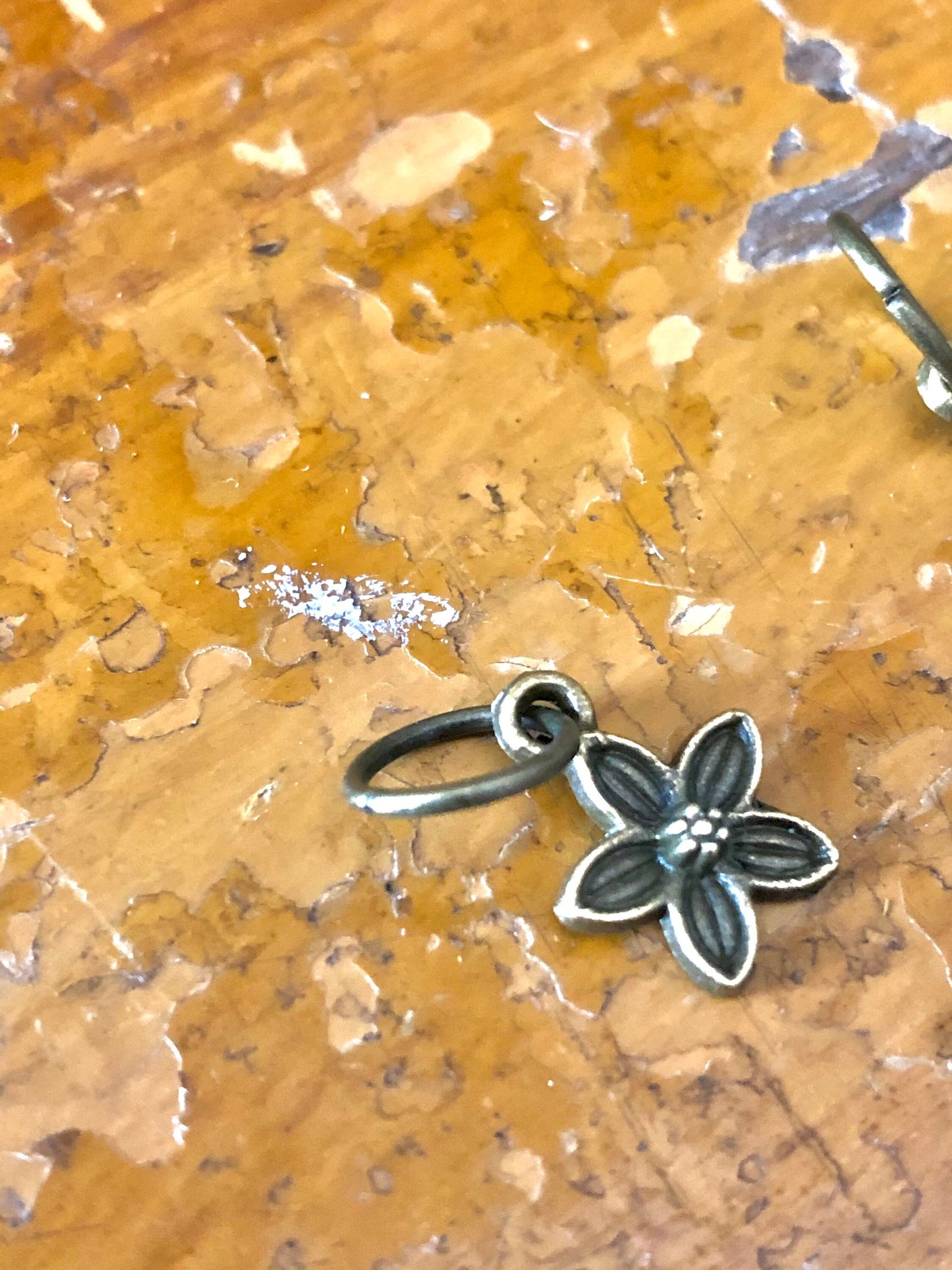 Bronze Flower Stitch Markers, Snag Free Knit Accessories, Set of 6