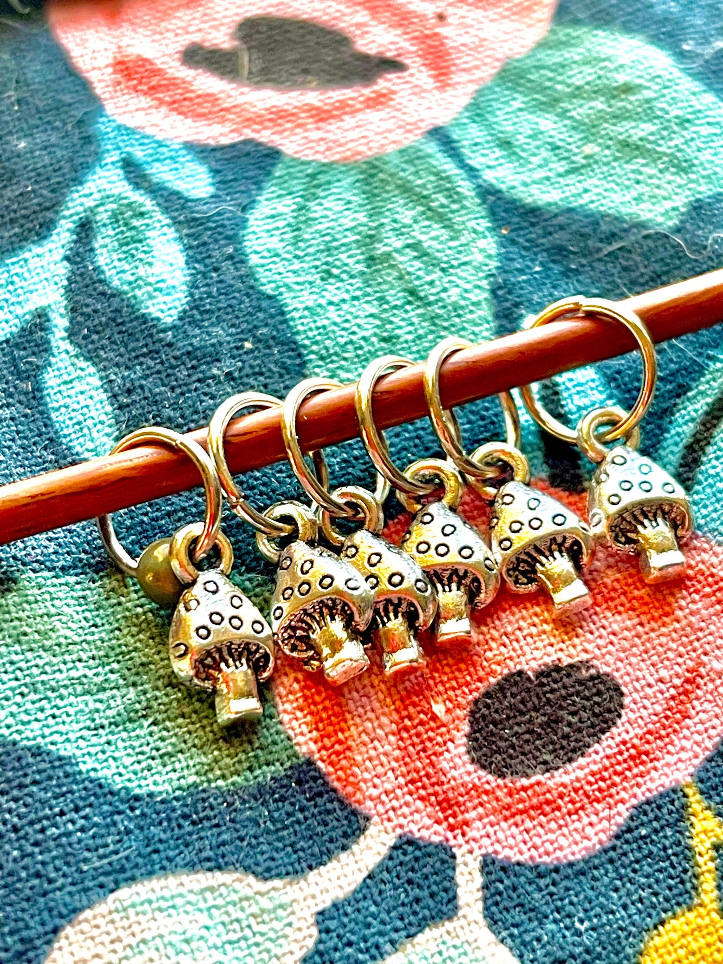 Mushroom Stitch Markers for Knitting, Snag-Free Knit Notions