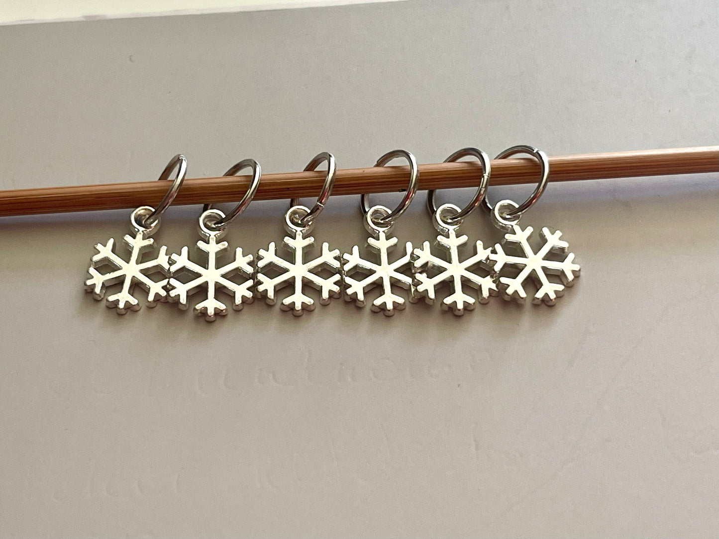 Snowflake Christmas Stitch Markers, Winter Knitting Progress Keepers