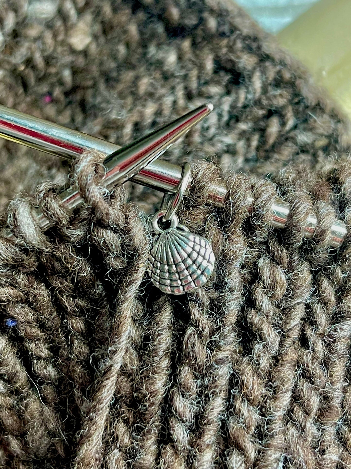 Seashells Silver Stitch Markers, Snagfree Knitting Progress Keepers, Set of 6