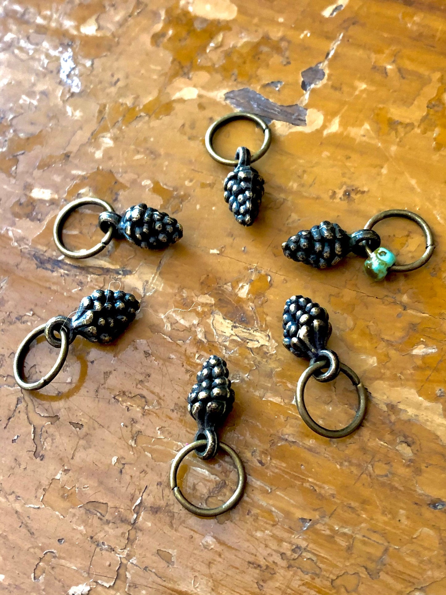 Antique Bronze Pine Cone Stitch Markers, Knitting Accessories, US9 Needles