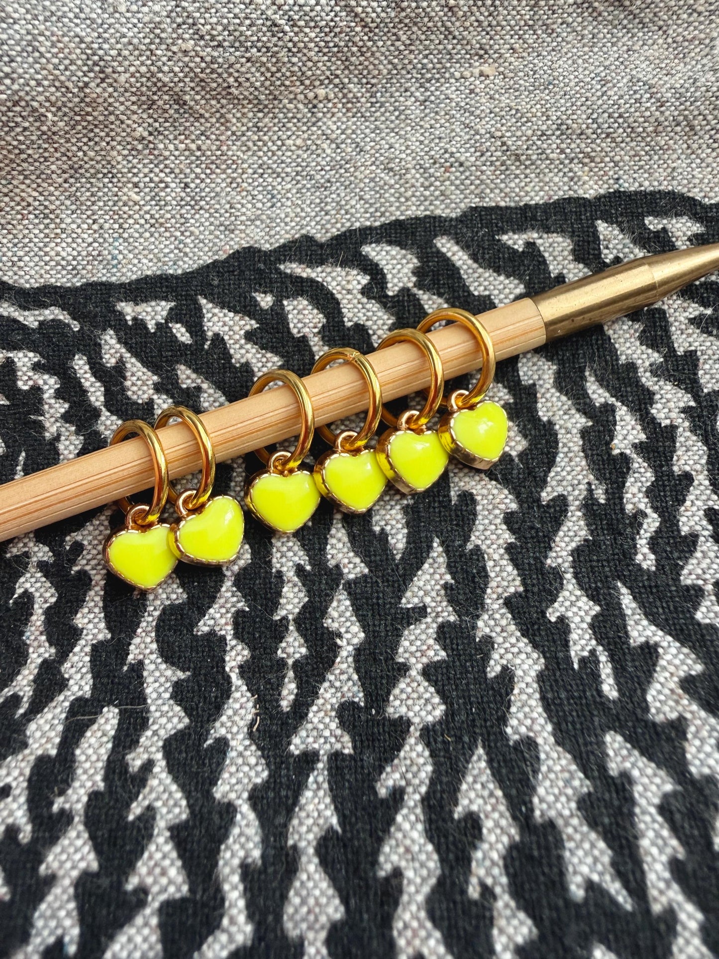 Neon Yellow Heart Stitch Markers, Snagfree Knitting Rings in Glass Bottle