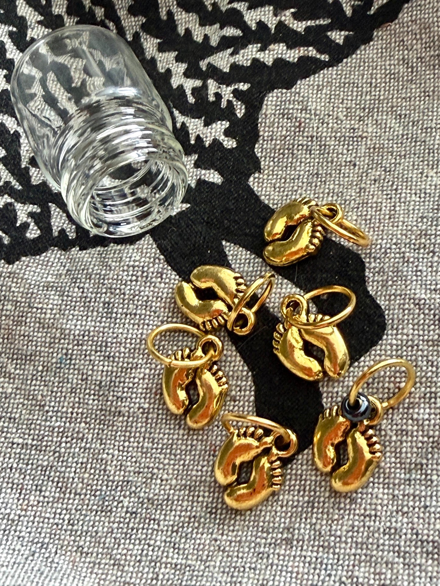 Gold Baby Feet Stitch Markers, Snag Free Knitting Notions, Set of 6