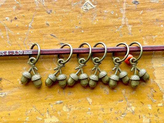 Bronze Double Acorn Snag Free Stitch Markers, Knitting Notions (Set of 6)