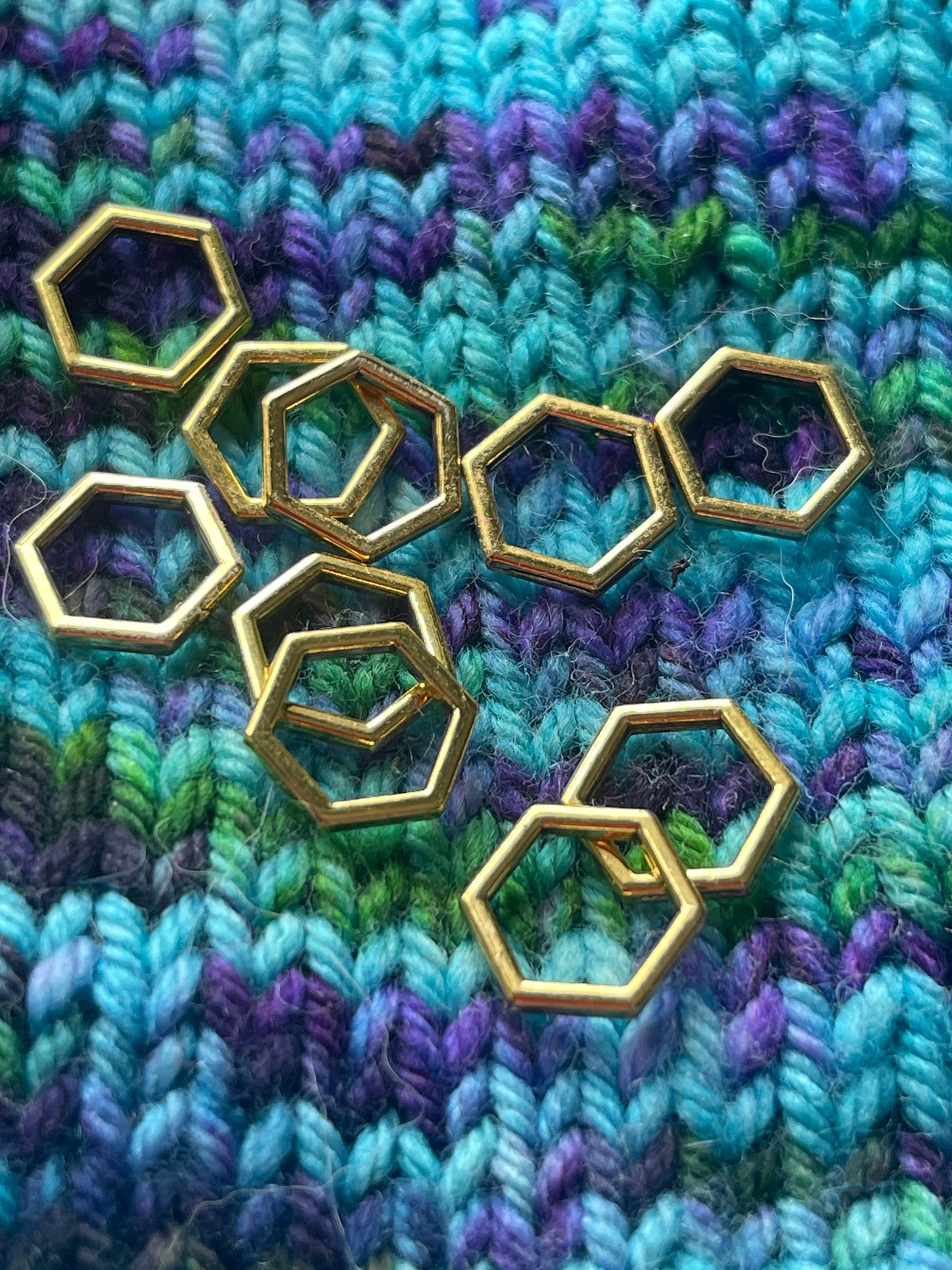 Gold Hexagon Stitch Markers, Snagfree Knitting Notions (Set of 10)