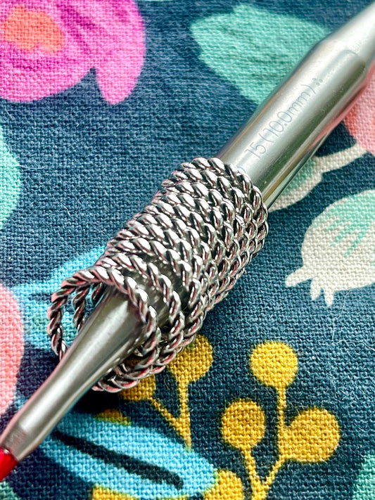 10 Large Circle Snagfree Stitch Markers, Large Needle Markers, Yarn Jewelry, US15 Progress Keepers, Knitting on Big Needles