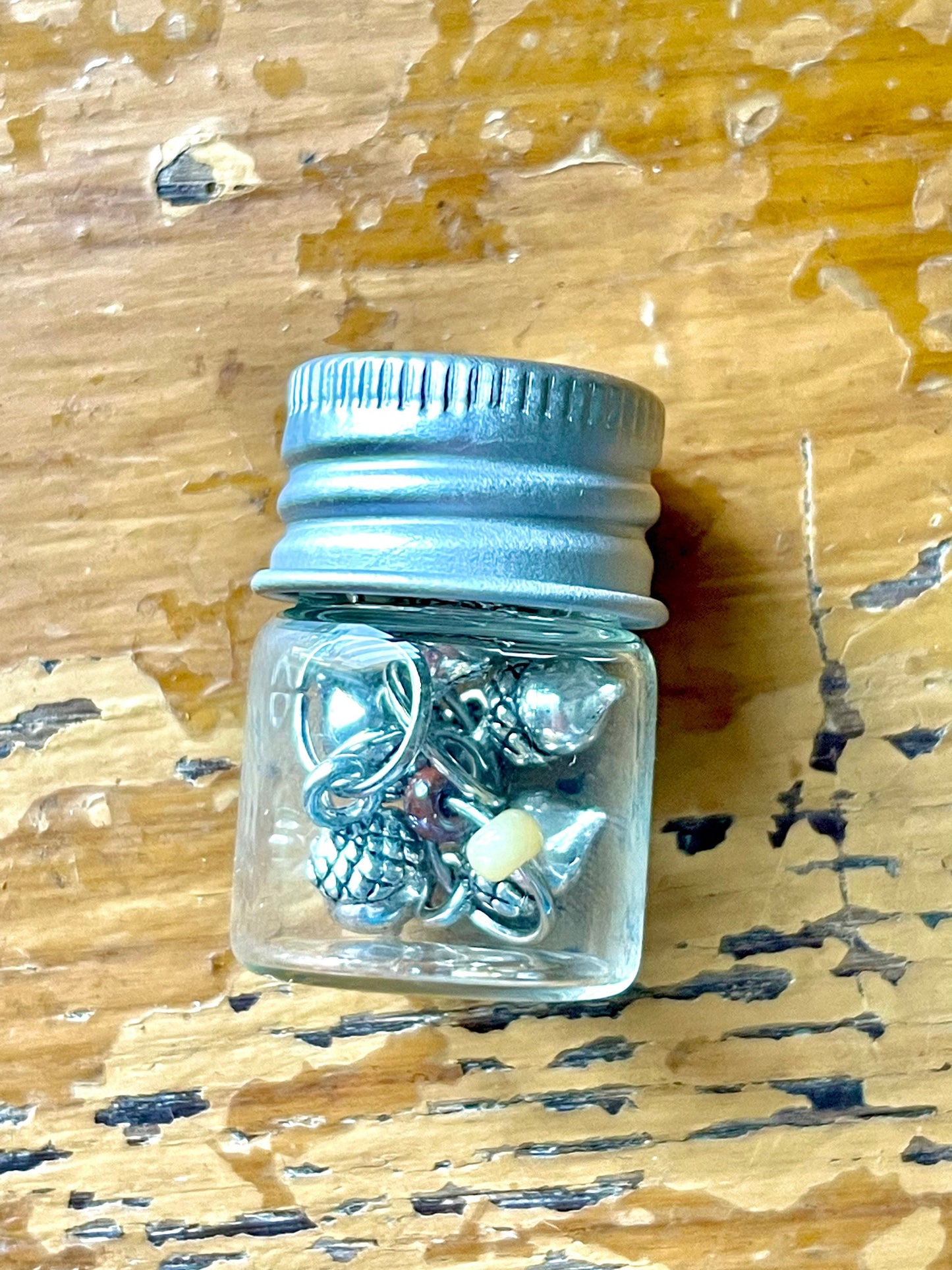 Silver Acorn Stitch Markers, Knitting Notions, Fits US10.5 Needles