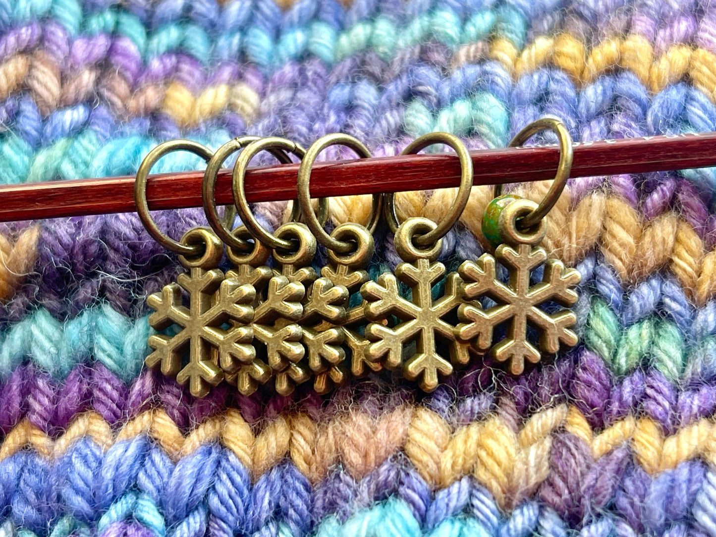 Bronze Snowflakes Stitchmarkers, Snagfree Progress Keepers, Knitting Accessories, Holiday Christmas Knits, Yarn Jewelry Knitters