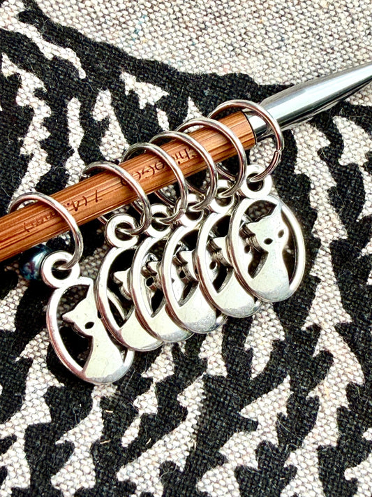 Silver Cat Circle Snagfree Stitch Markers, Knitting Accessories, Yarn Jewelry