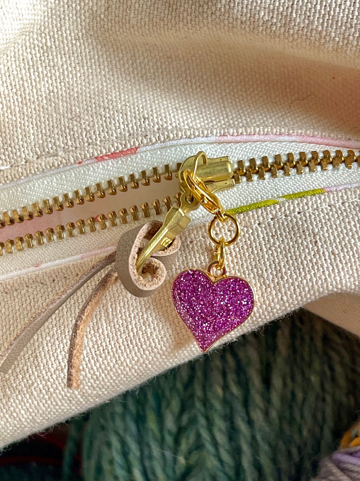 Pink Glitter Heart Zipper Pull, Knitting Progress Keeper