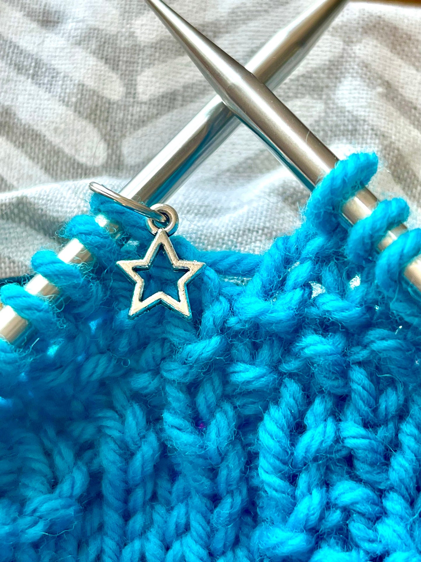 Silver Star Stitch Markers, Snag Free Knitting Accessories, Set of 6
