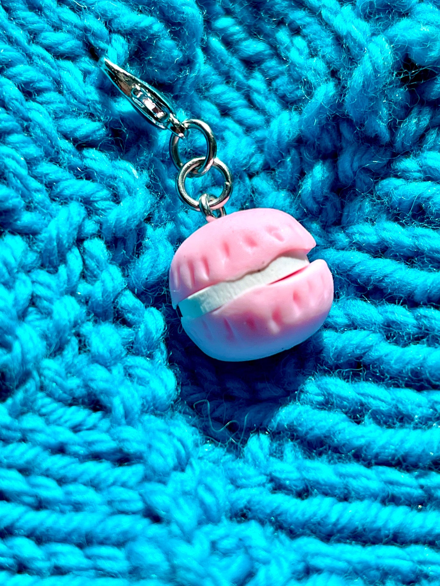 Macaroon Stitch Marker, Polymer Clay Knitting Crochet Accessory