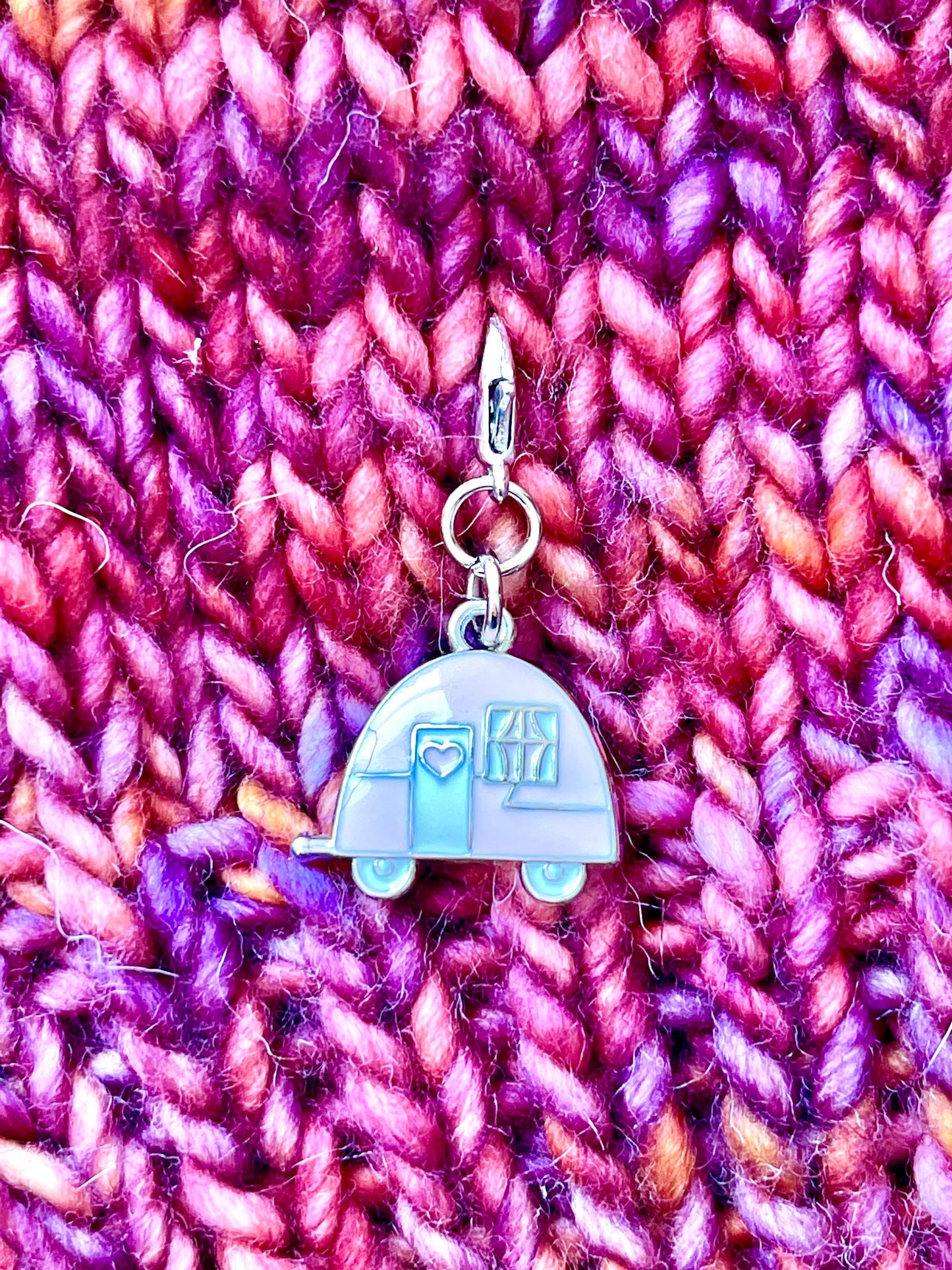 Camper Trailer Progress Keeper, Pink or Green, Knitting Stitch Marker