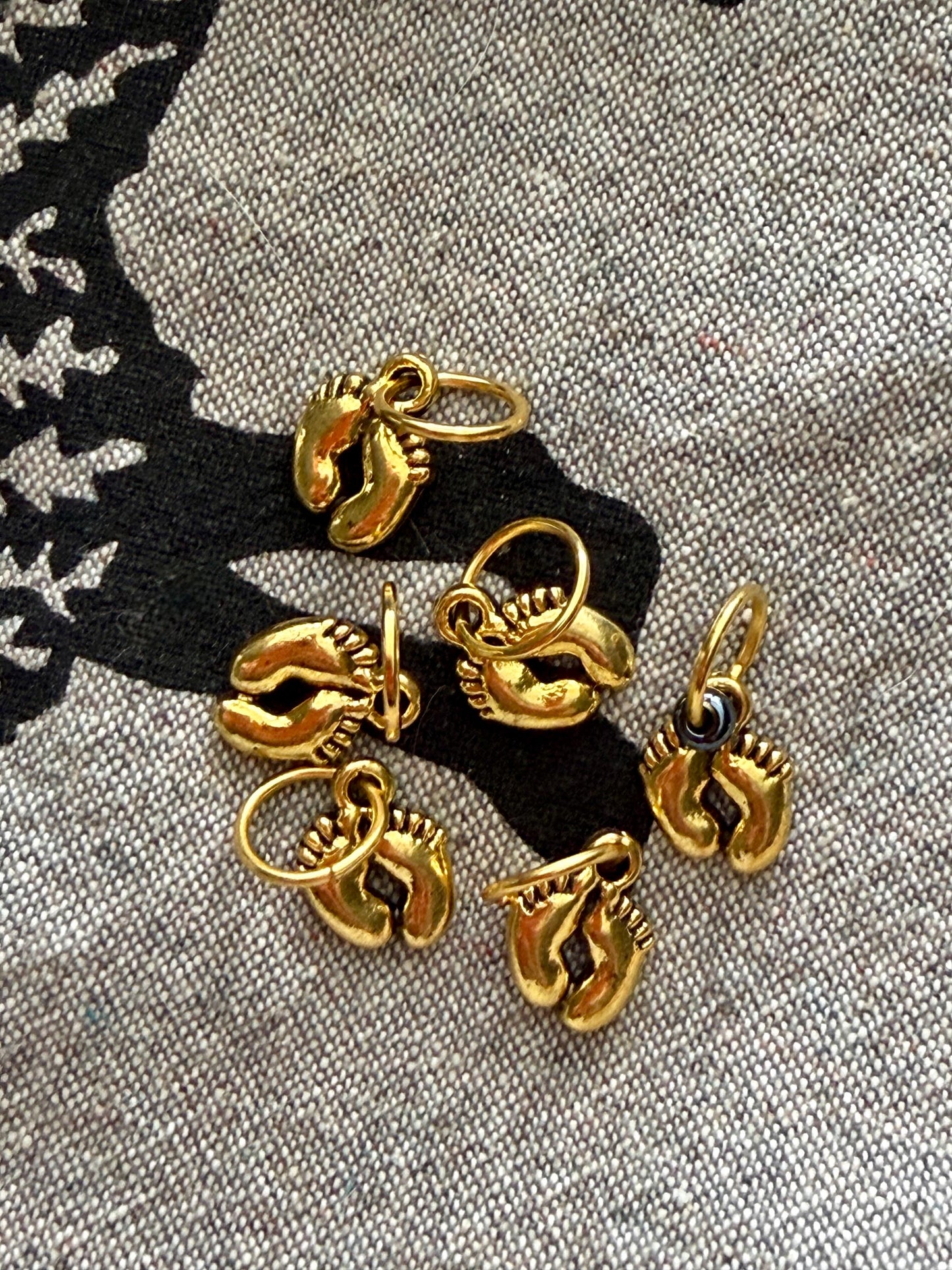 Gold Baby Feet Stitch Markers, Snag Free Knitting Notions, Set of 6