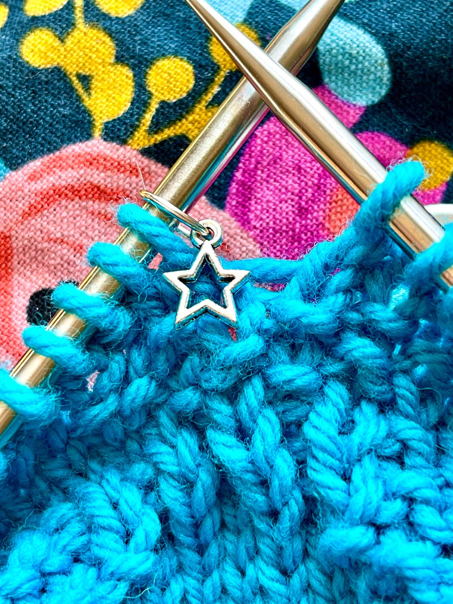 Silver Star Stitch Markers, Snag Free Knitting Accessories, Set of 6