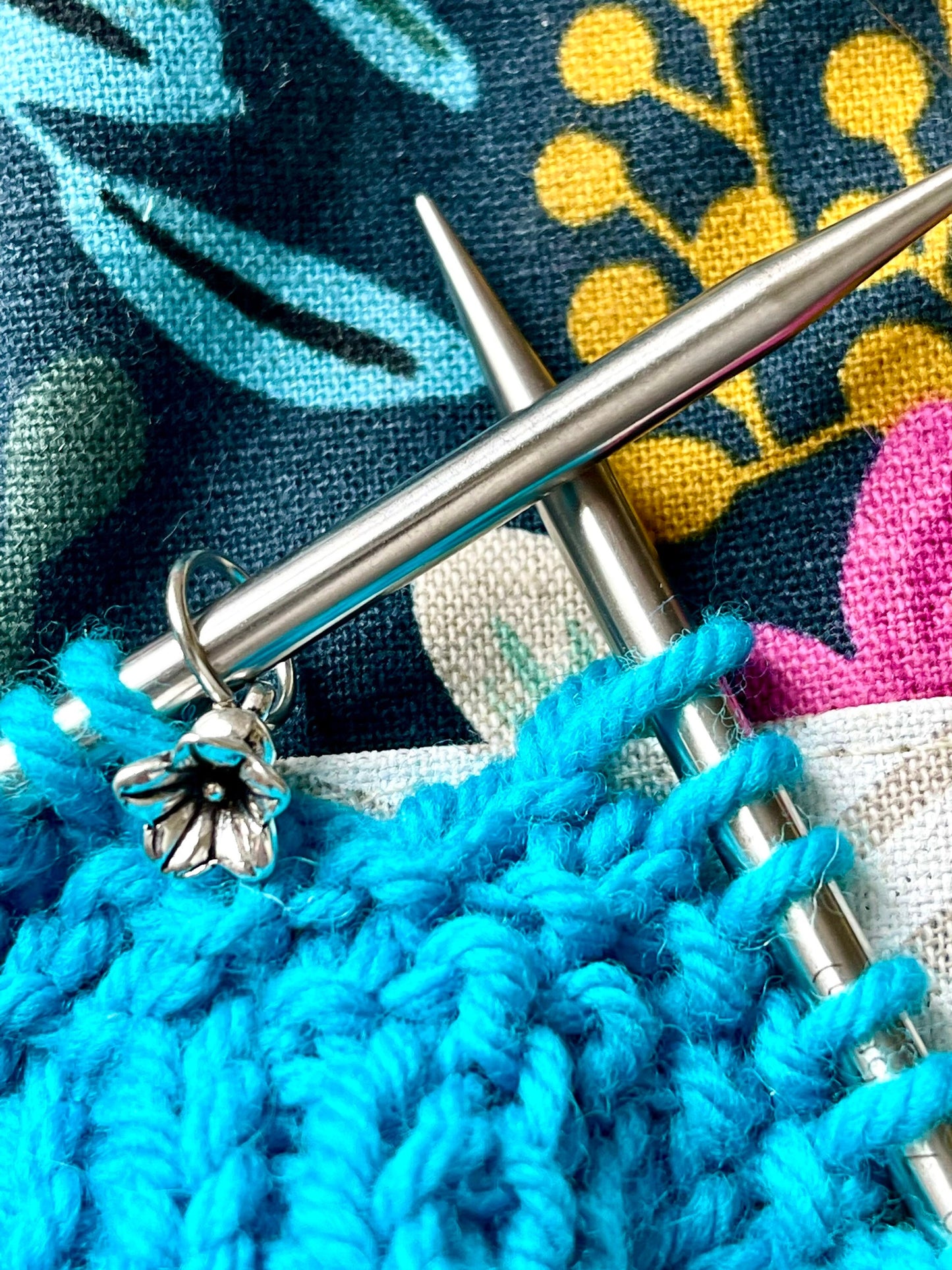 Silver Flower Snag-Free Stitch Markers, Knitting Progress Keepers